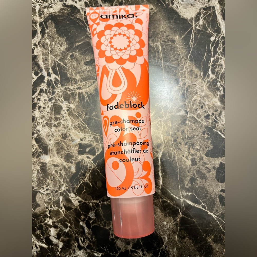 Amika Fadeblock Pre Shampoo